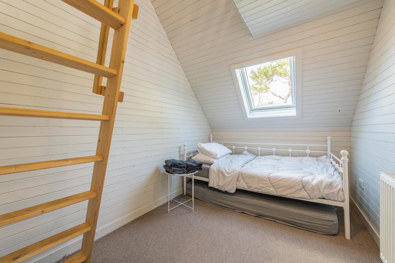 Nether Newton - Sleeps 12, Hottub, Sauna, Private Garden Newmilns Bagian luar foto