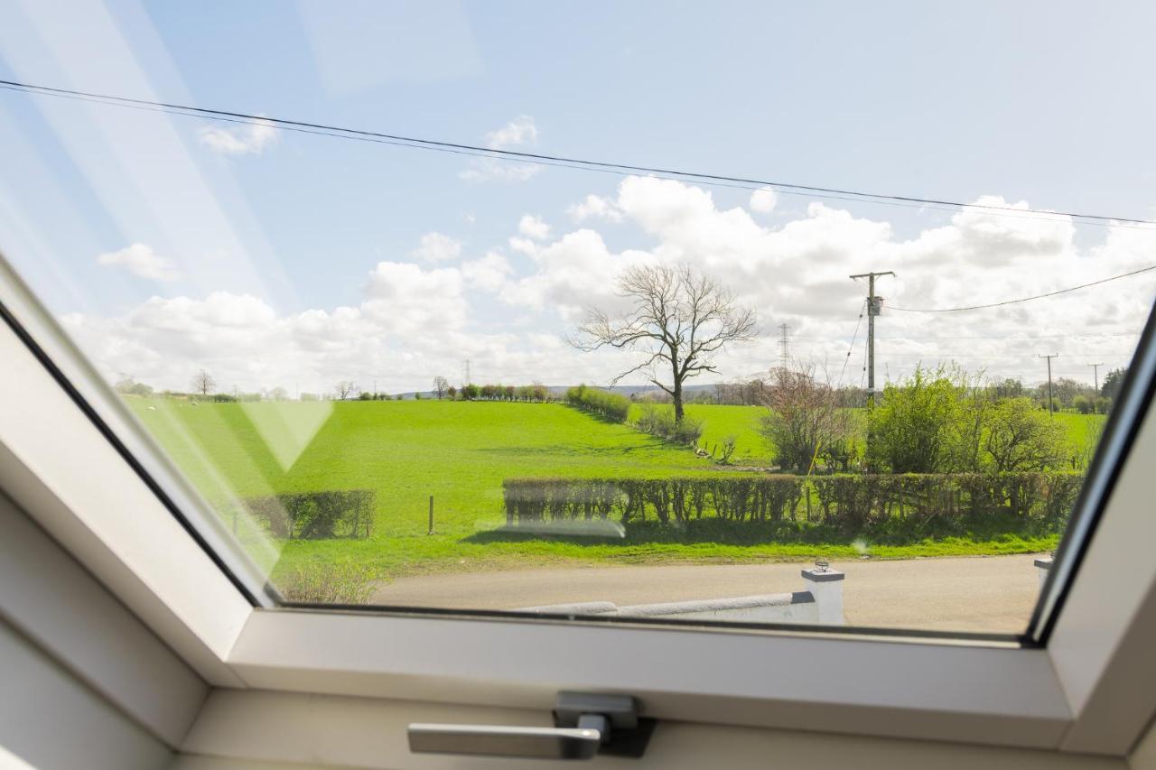 Nether Newton - Sleeps 12, Hottub, Sauna, Private Garden Newmilns Bagian luar foto